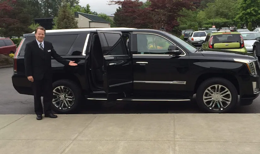 Professional long distance black car chauffeur service from Dallas to College Station for executive and private transportation